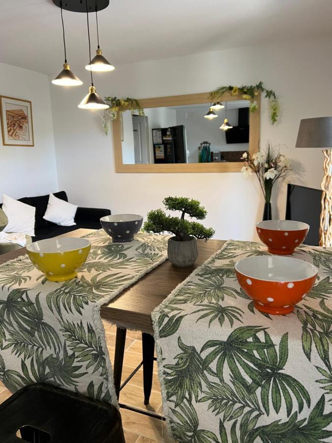 Appartement Entre Village Et Plages. Saint-Cyr-sur-Mer Extérieur photo
